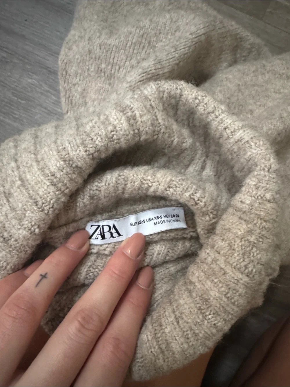 Zara Oversized Turtleneck Sweater Oatmeal